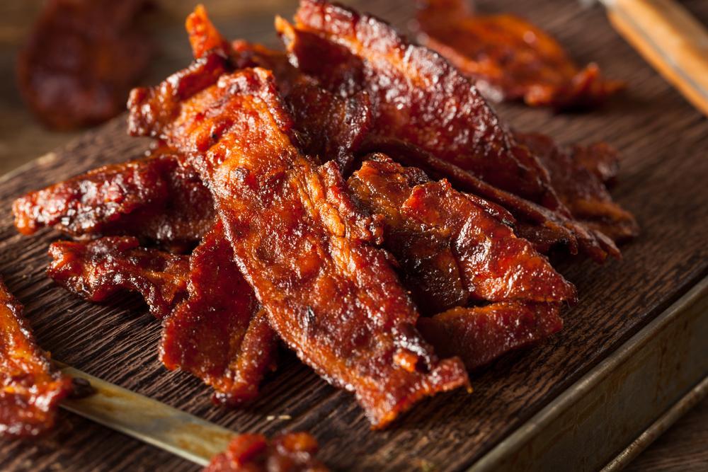 http://starwalkerorganicfarms.com/cdn/shop/files/bacon_jerky_67cf8703-c8ee-4056-8618-c34f0e95d062.jpg?v=1605884476